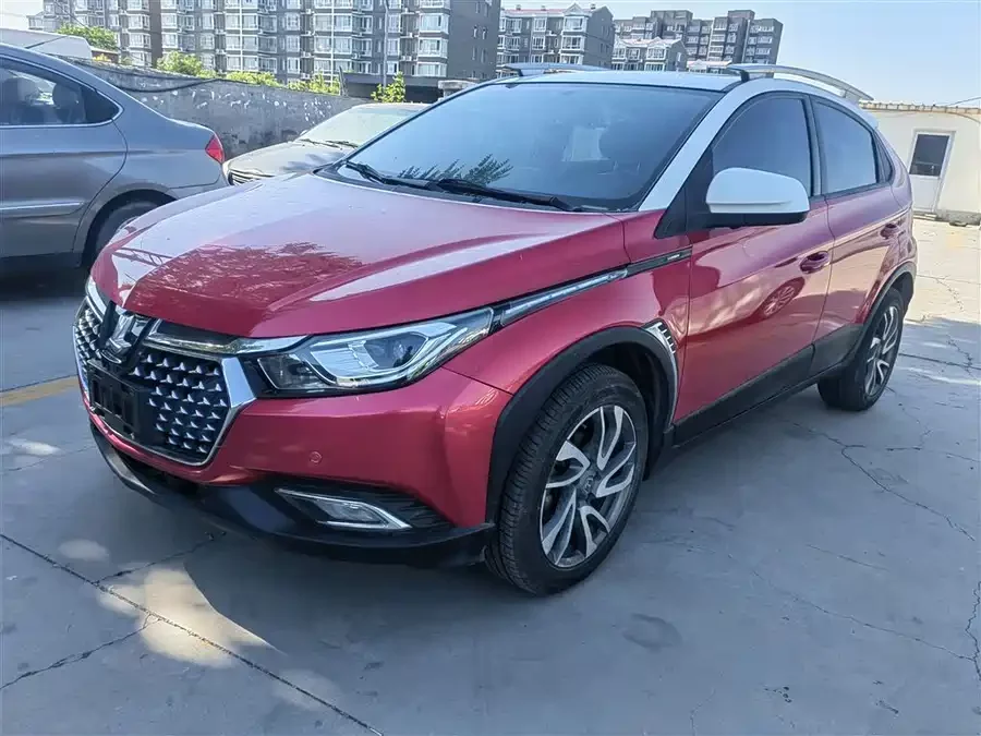 Luxgen U5 SUV