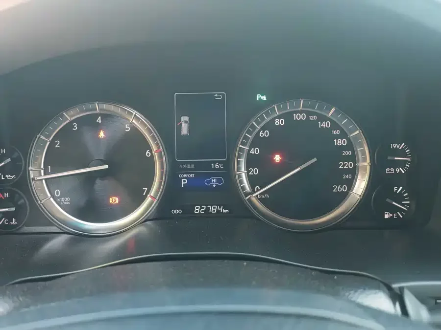 Lexus LX