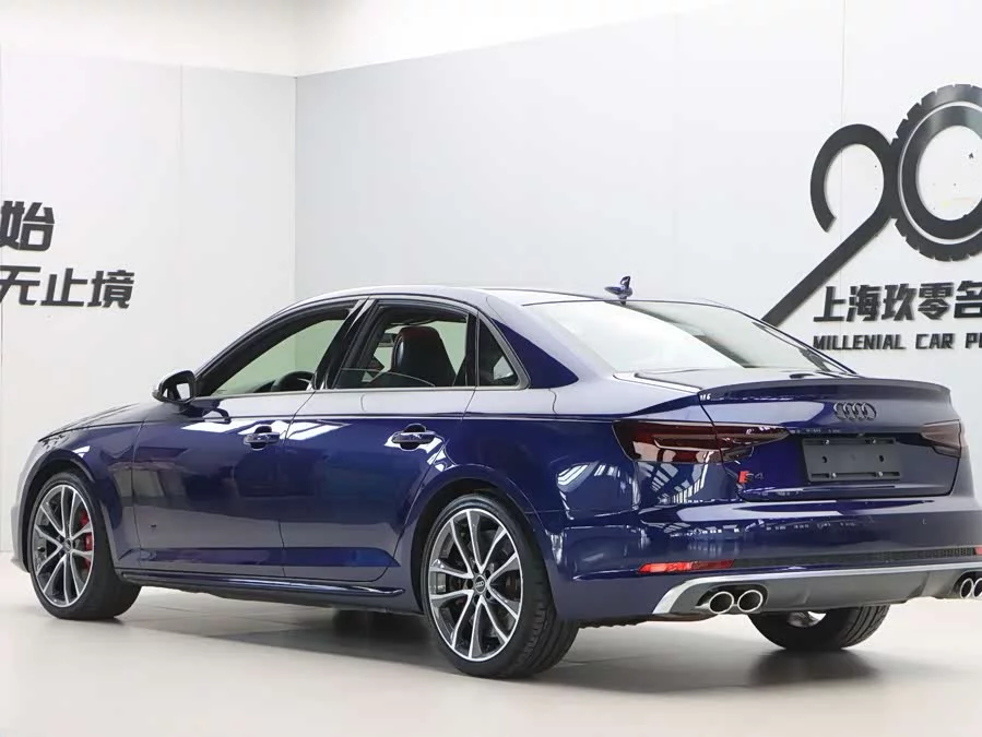 Audi S4