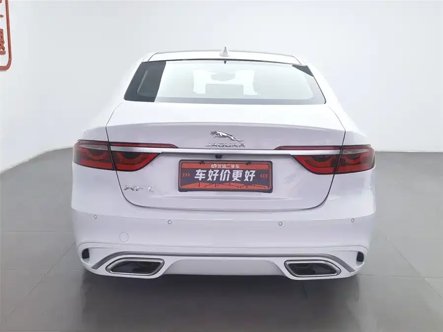 Jaguar XFL