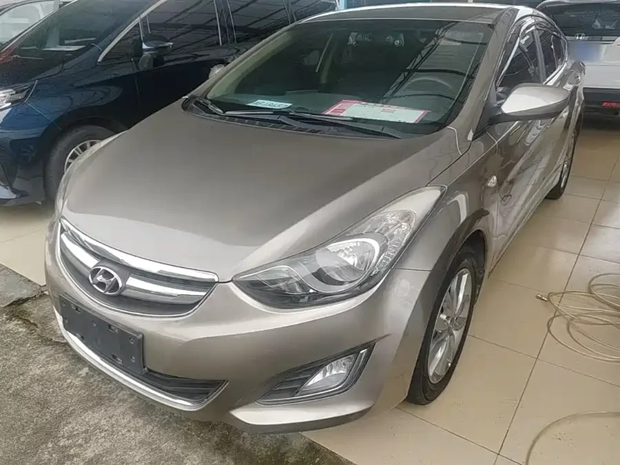 Hyundai Elantra