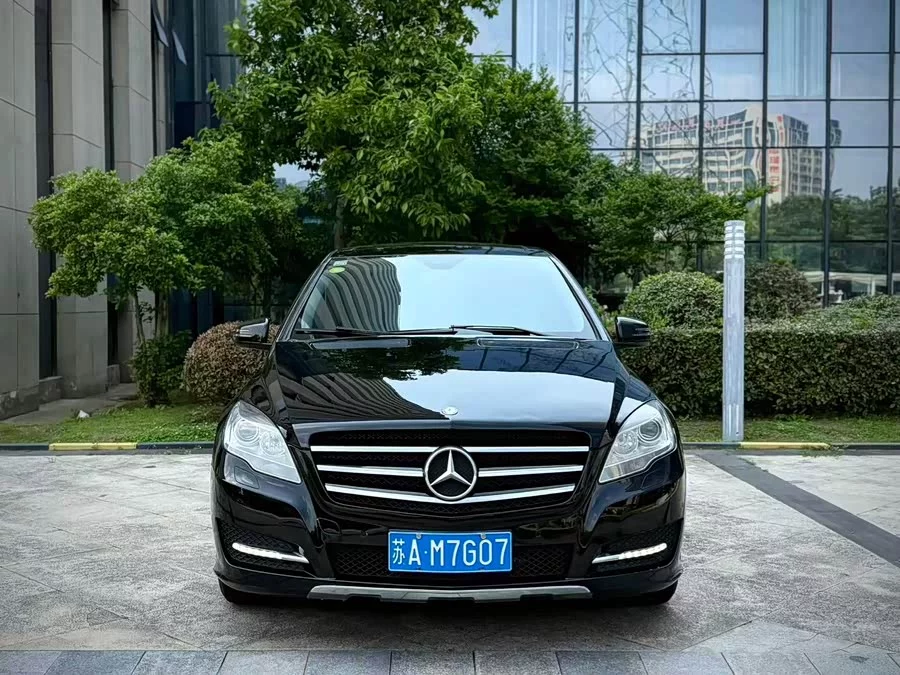 Mercedes Benz R-rated