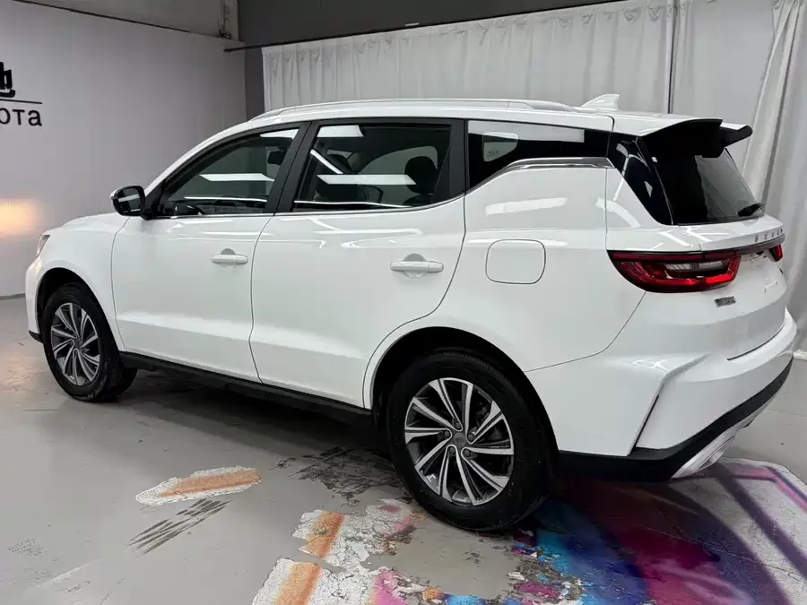 Geely Vision X6
