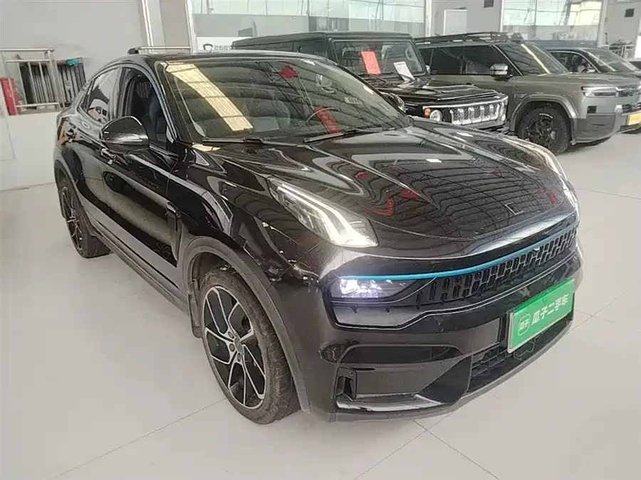 Lynk & Co 05