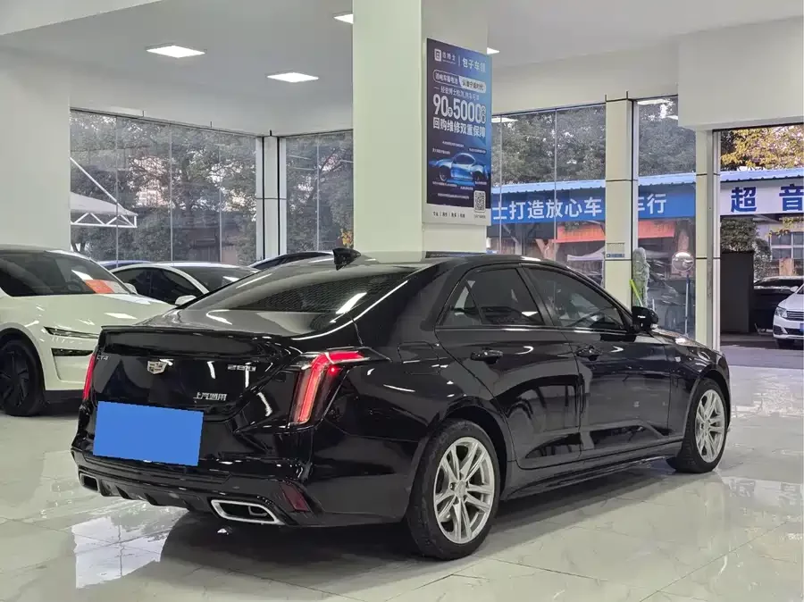 Cadillac CT4