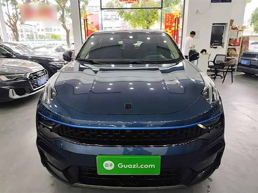 Lynk & Co 05