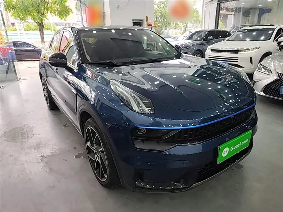 Lynk & Co 05