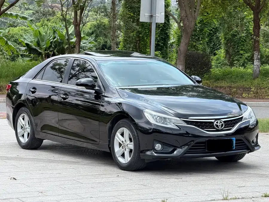 Toyota Reiz