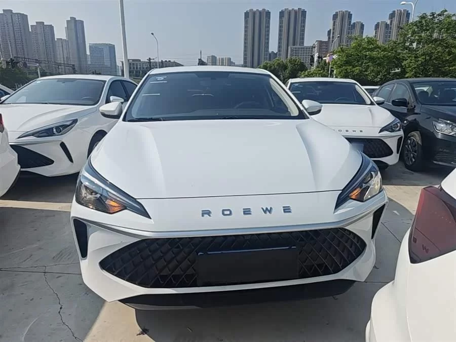 Roewe i5