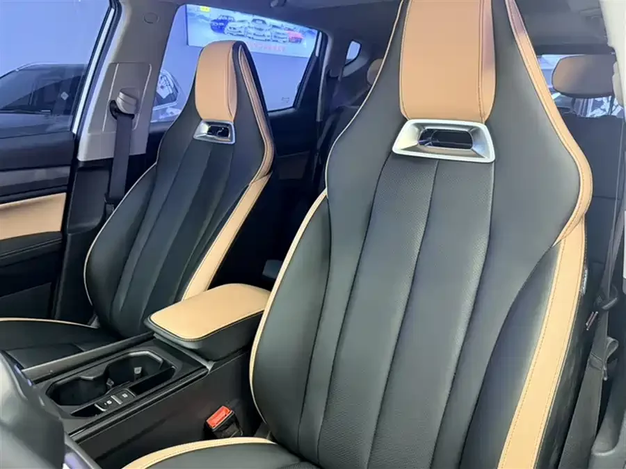 Geely Haoyue PRO