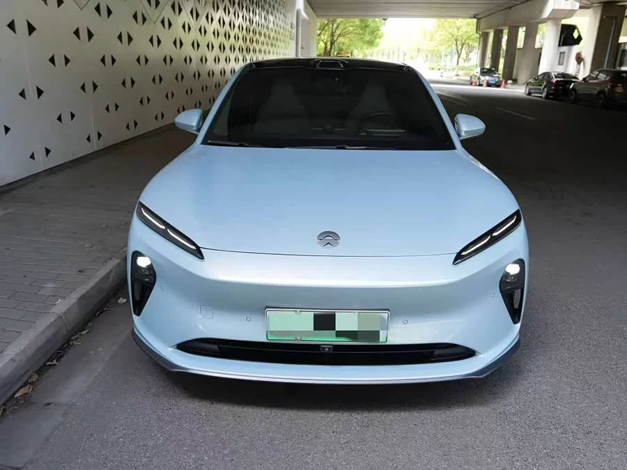 NIO ET5T