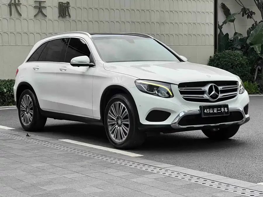 Mercedes Benz GLC