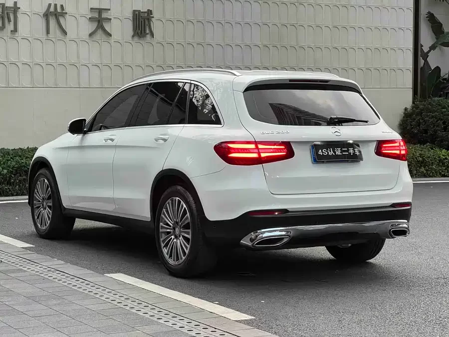 Mercedes Benz GLC