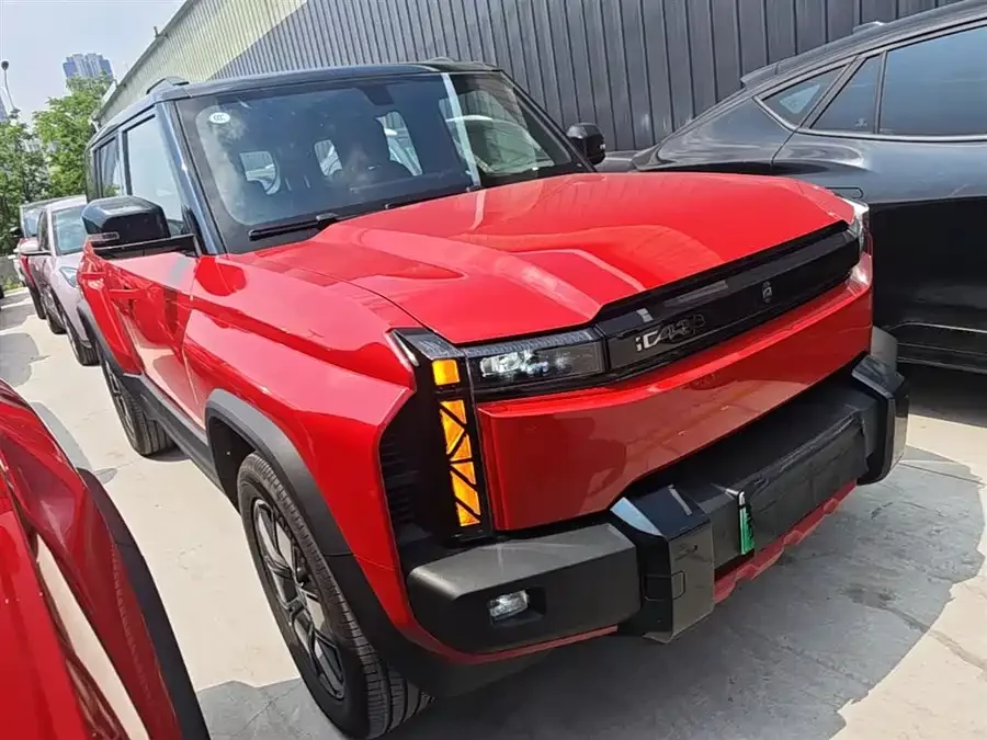 iCAR 03T