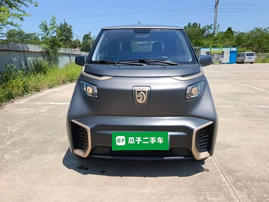 Baojun E200