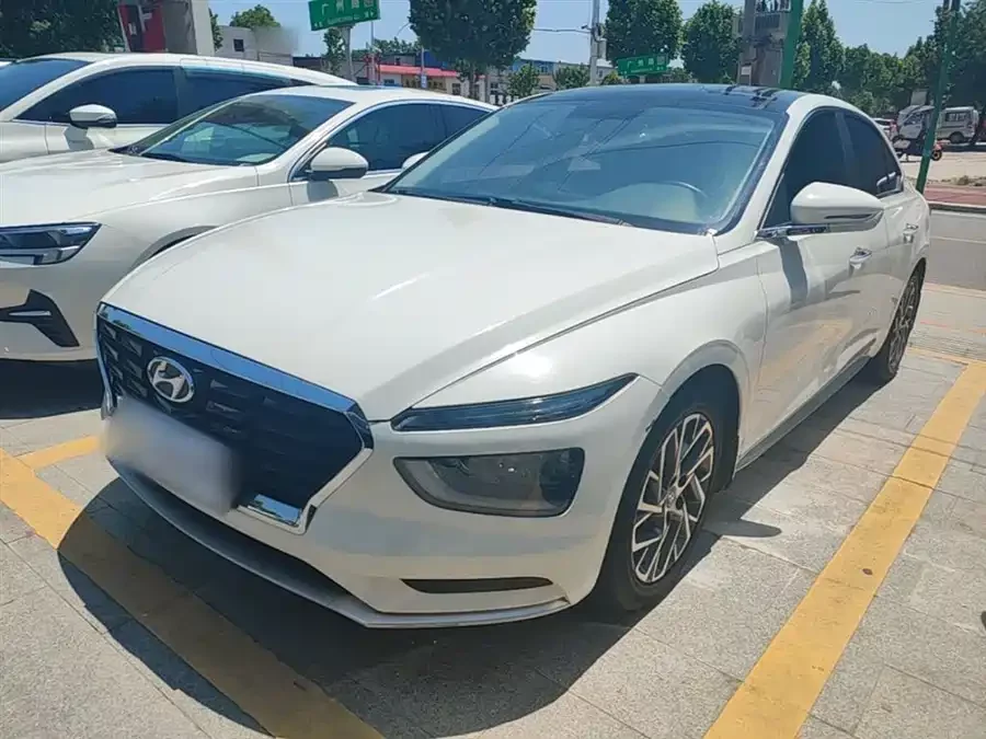 Hyundai Mistra