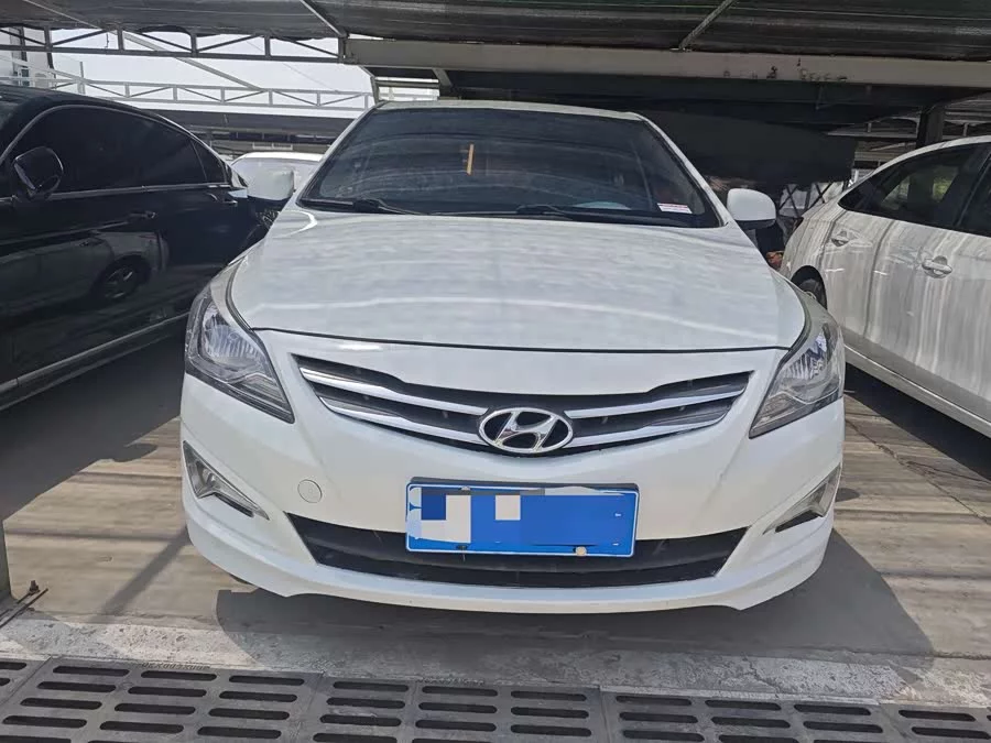 Hyundai Rena