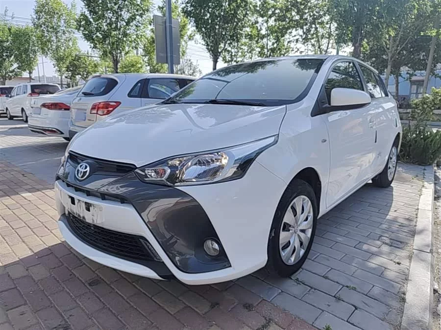 Toyota YARiS L