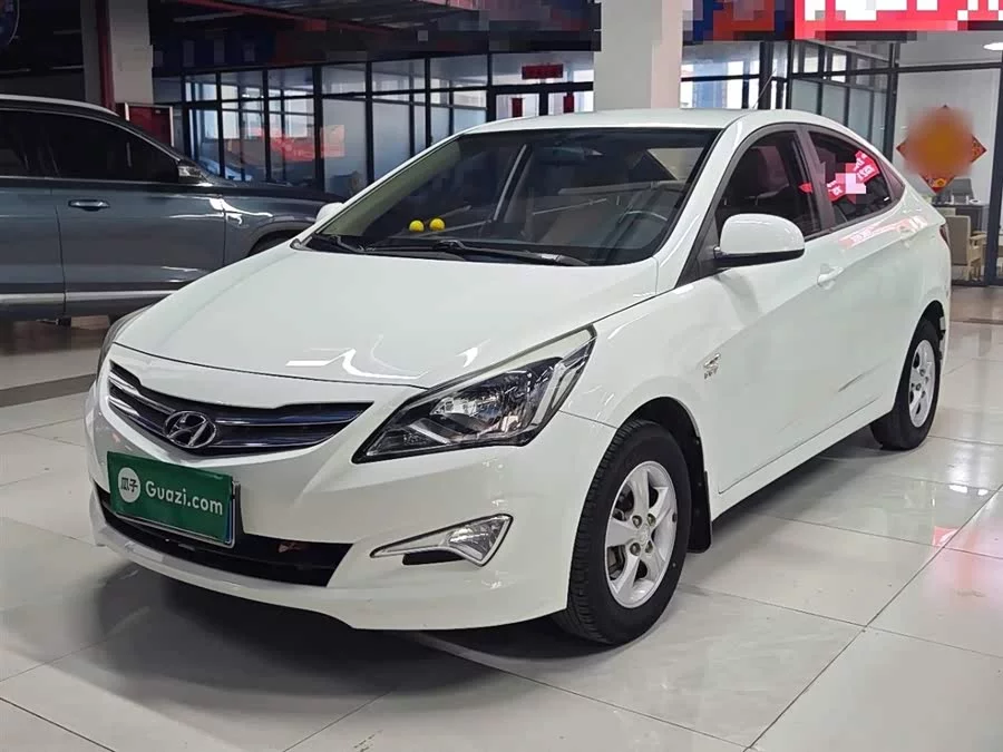 Hyundai Rena