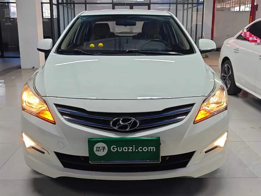 Hyundai Rena
