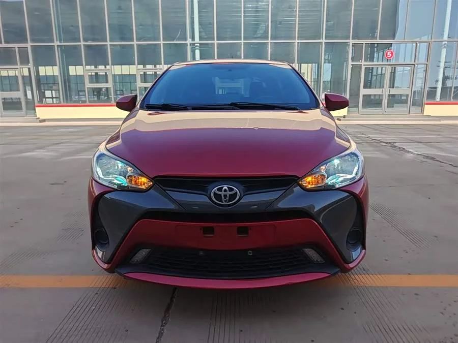 Toyota YARiS L