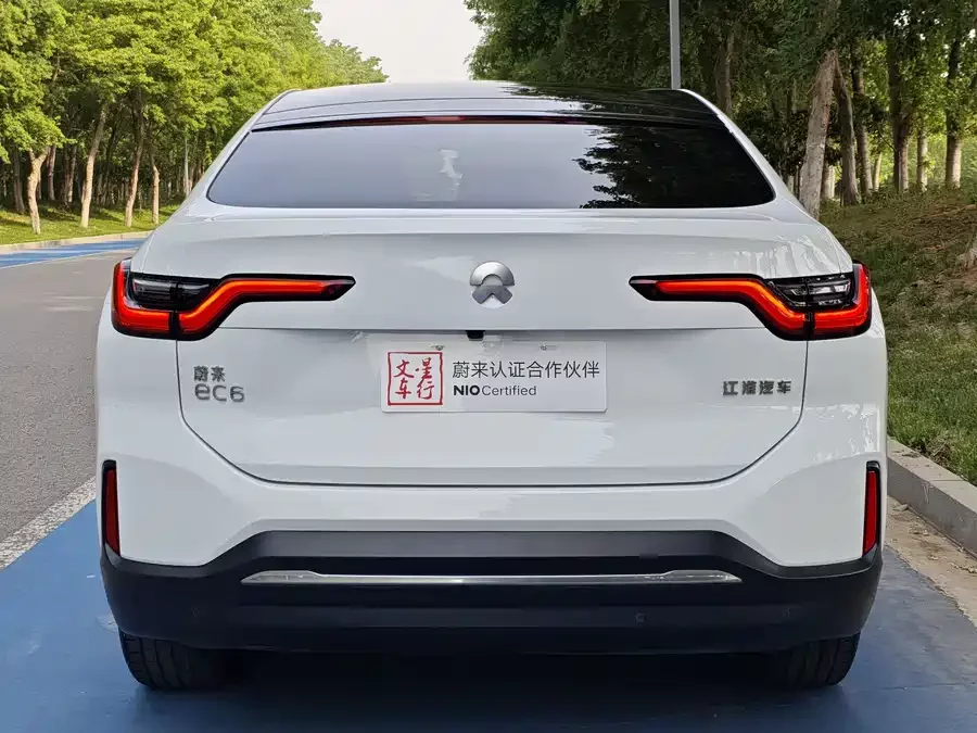 NIO EC6