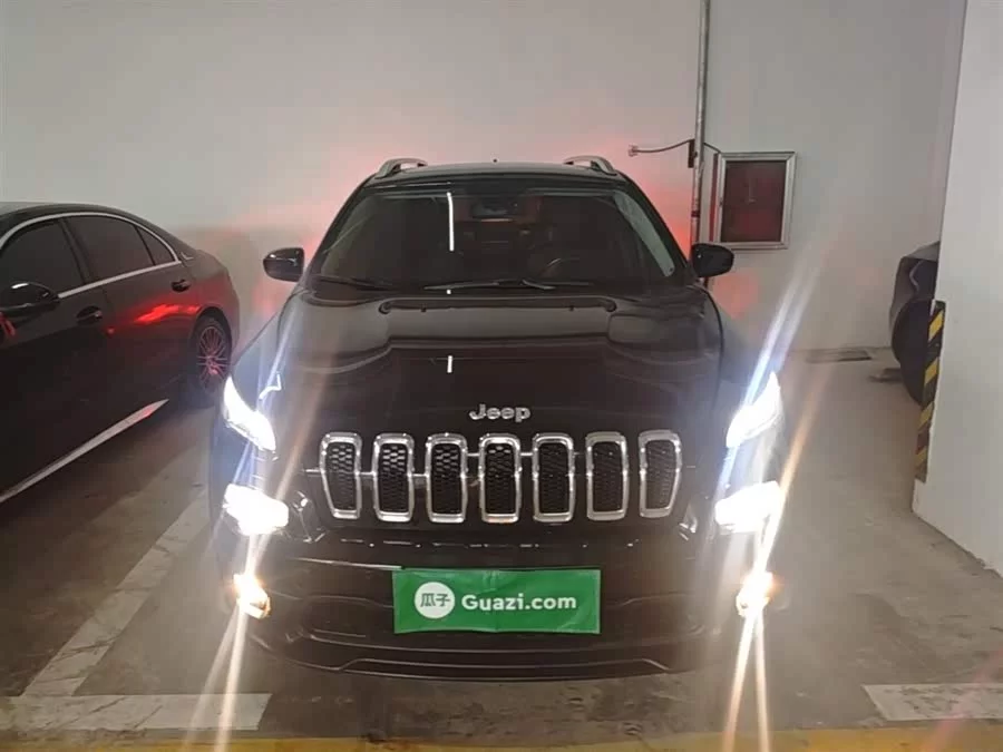 Jeep Cherokee
