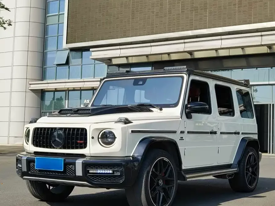 Mercedes Benz G-rated