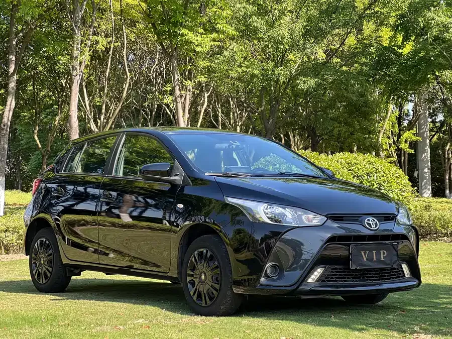 Toyota YARiS L