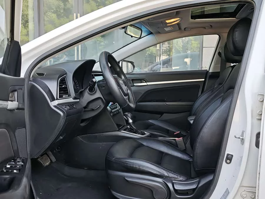 Hyundai elantra