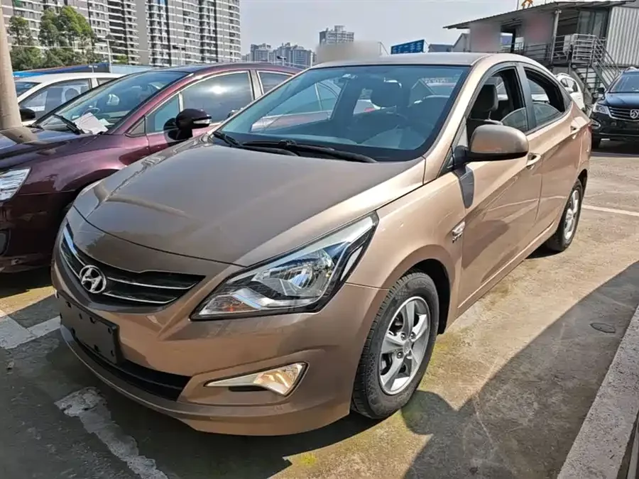 Hyundai Rena