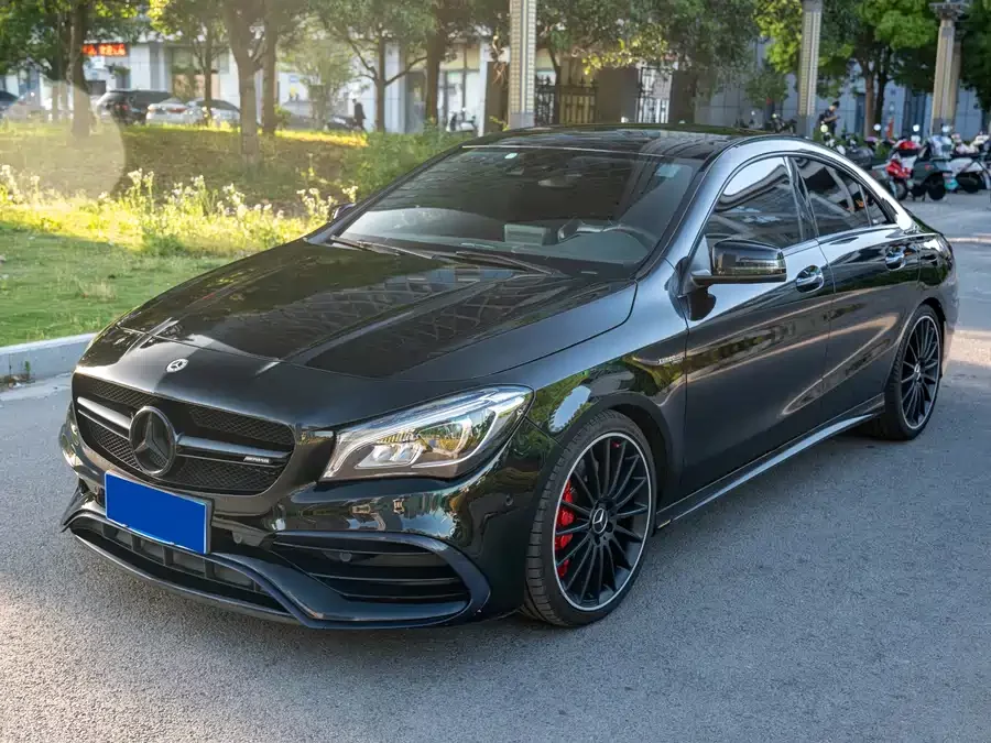 Mercedes Benz CLA AMG
