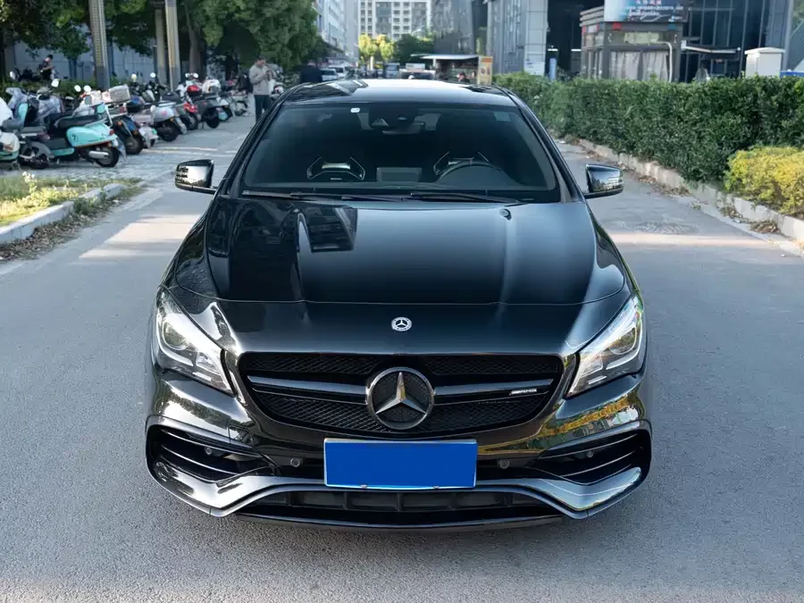 Mercedes Benz CLA AMG