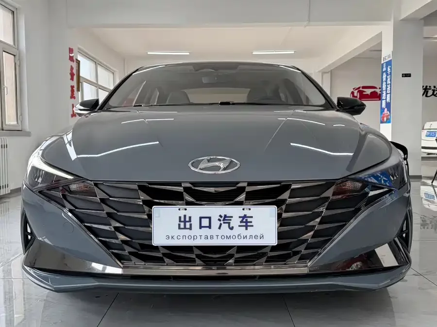 Hyundai Elantra