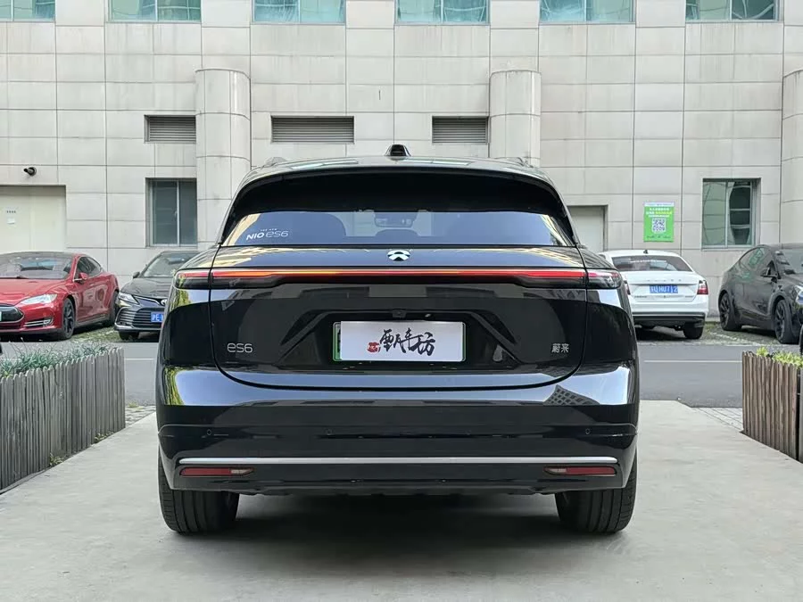 NIO ES6