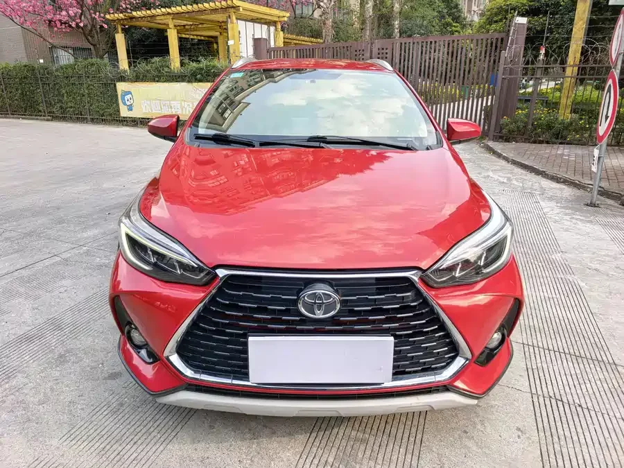 Toyota YARiS L