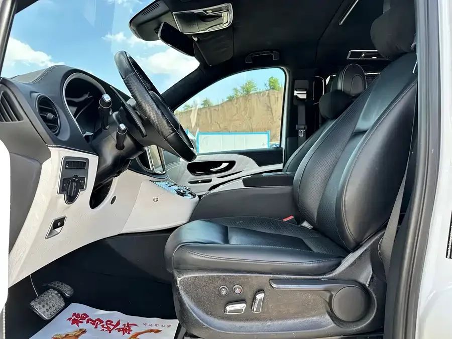 Mercedes Benz Vito