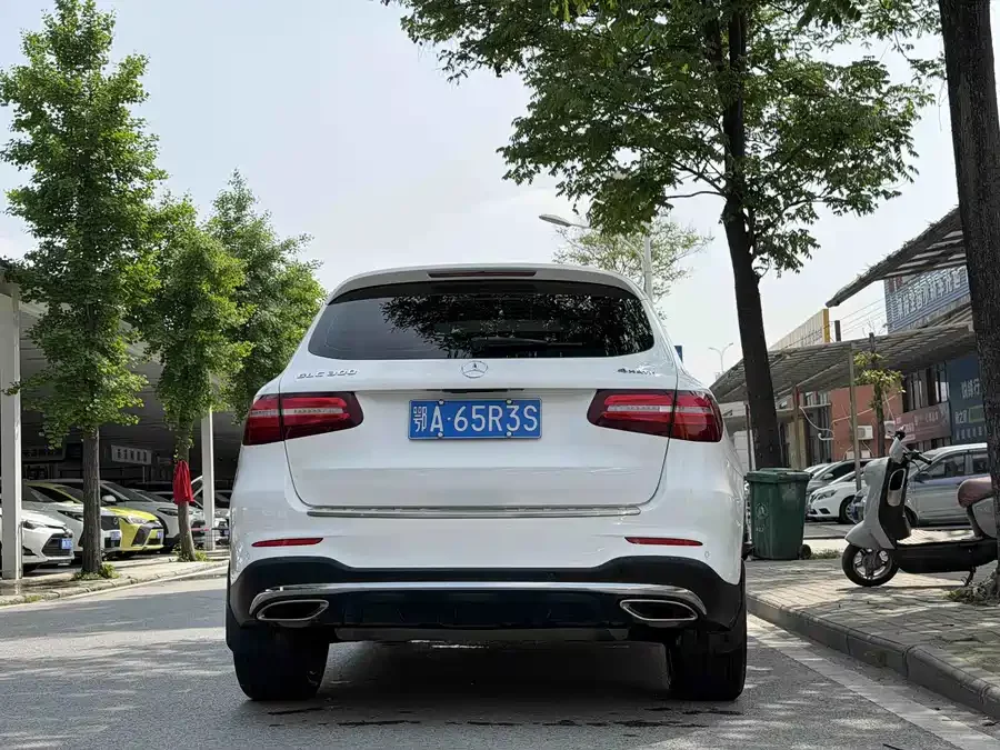 Mercedes Benz GLC