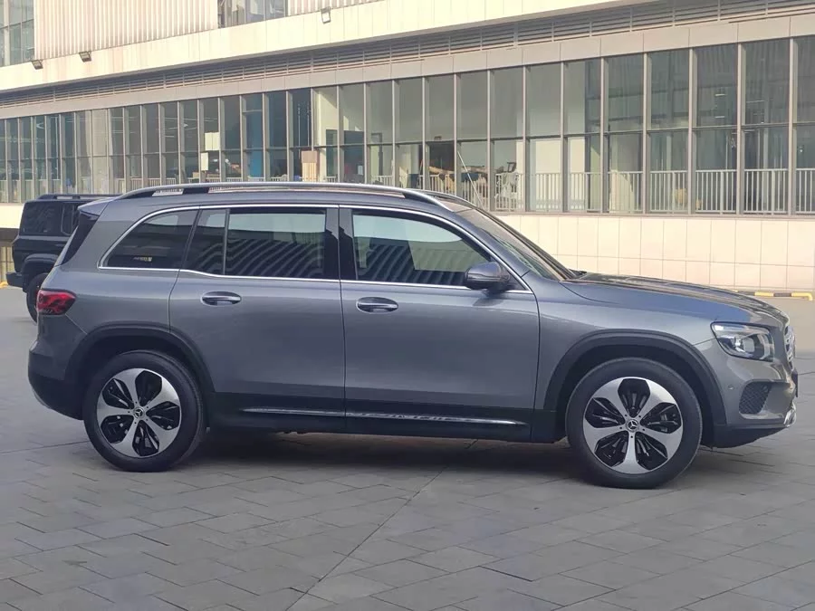 Mercedes Benz GLB