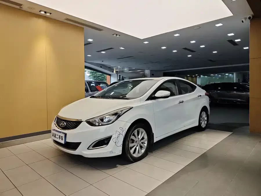 Hyundai Elantra