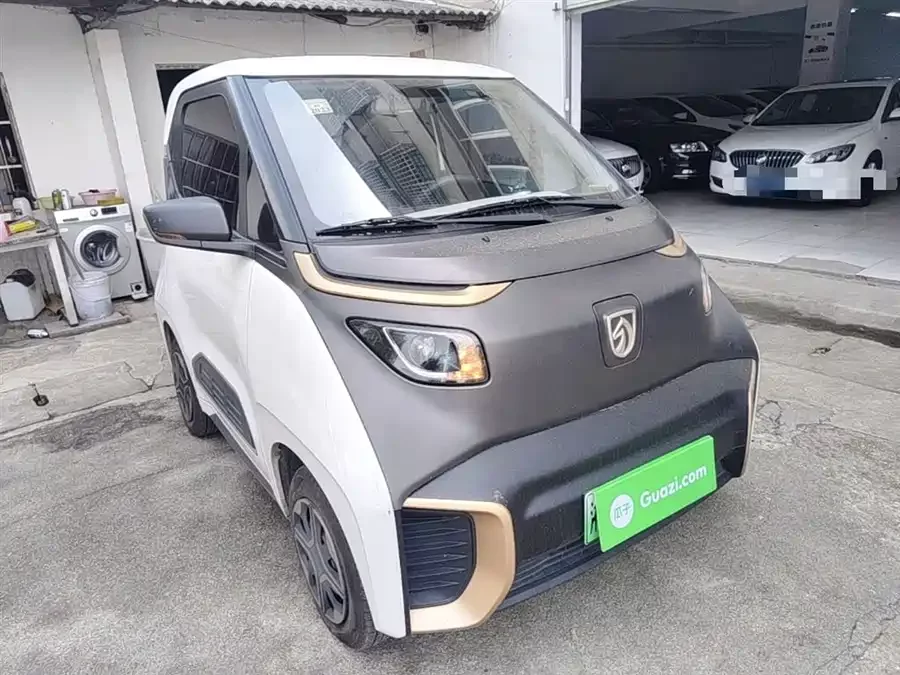 Baojun E200