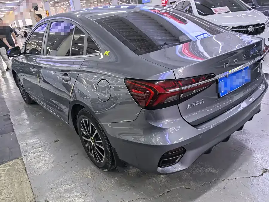 Roewe i5