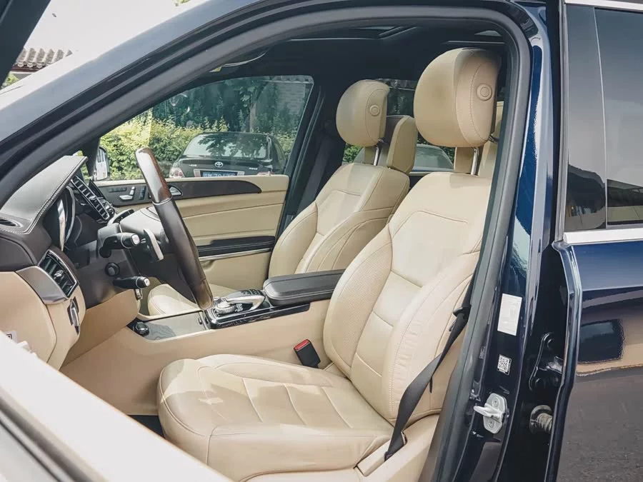 Mercedes Benz GLS