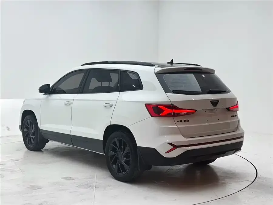 Jetta VS7