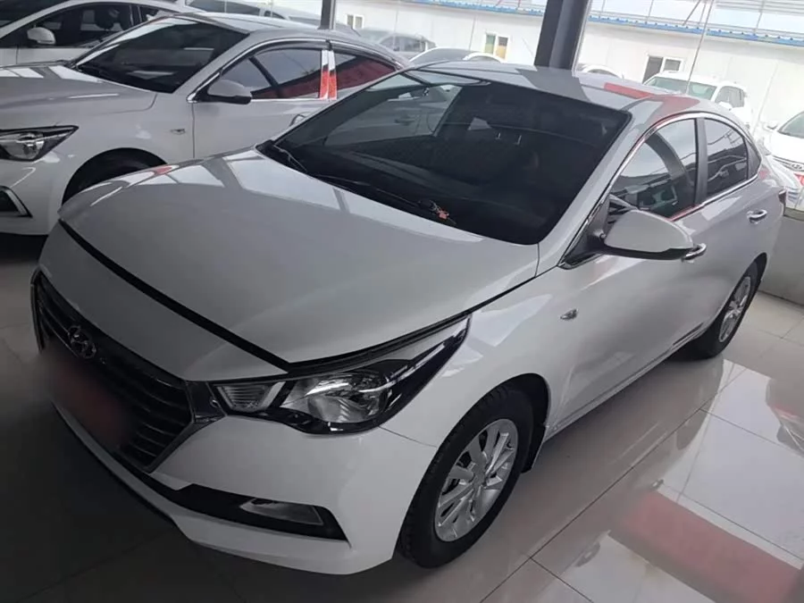 Hyundai Elantra / Celesta