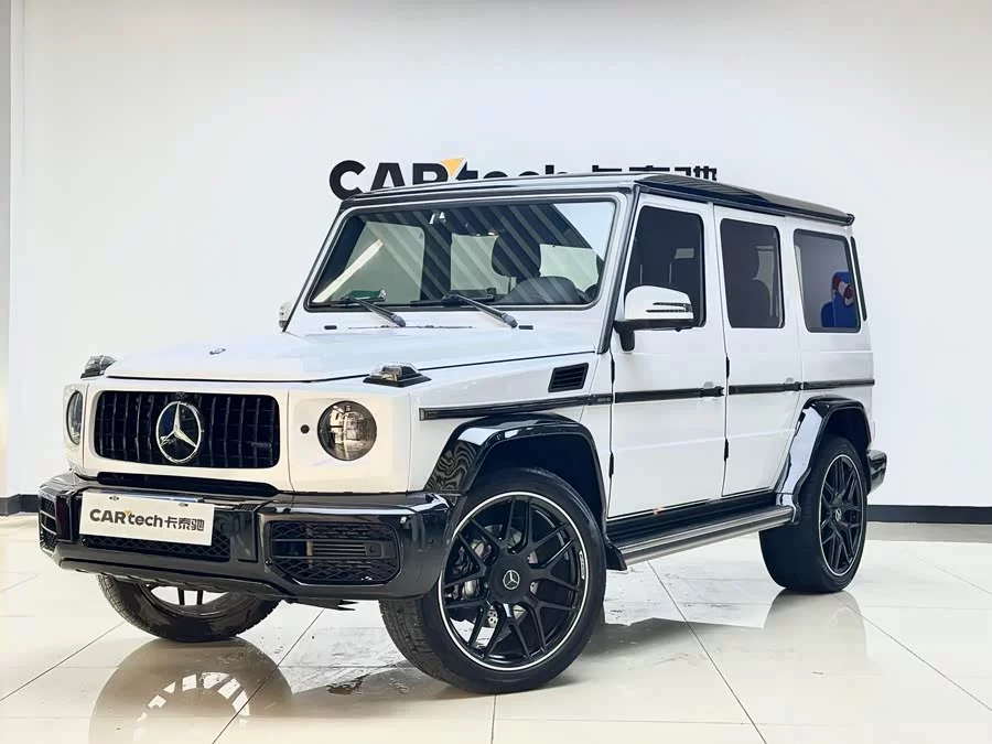 Mercedes Benz G-rated