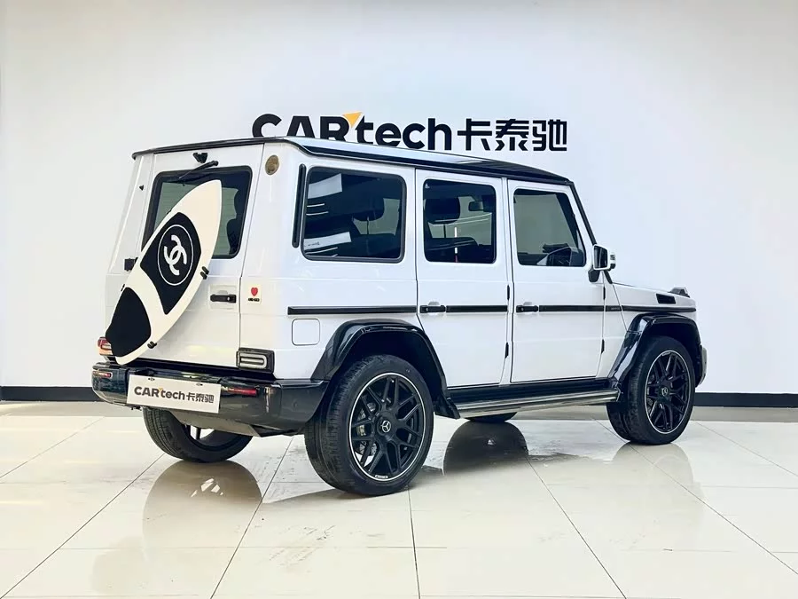 Mercedes Benz G-rated
