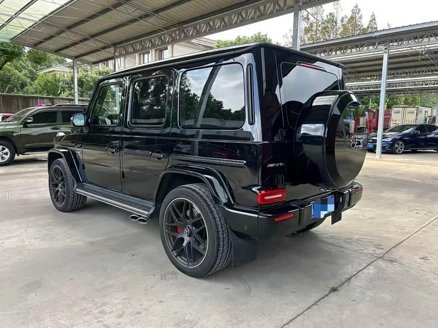 Mercedes Benz G-rated