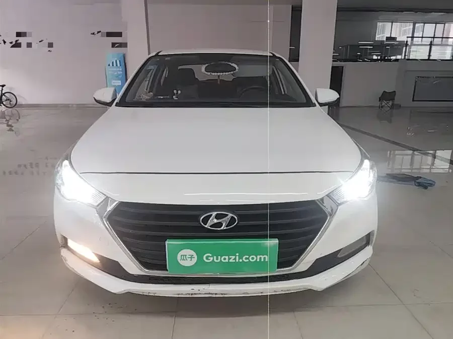 Hyundai Elantra / Celesta