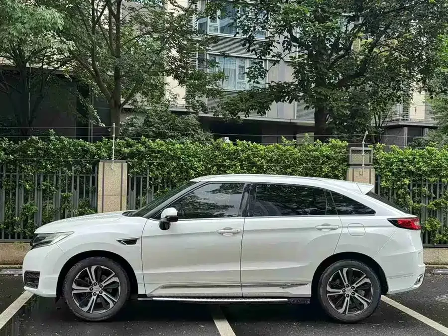 Honda UR-V